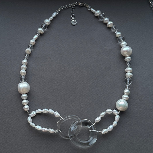 Pearly Glass Necklace