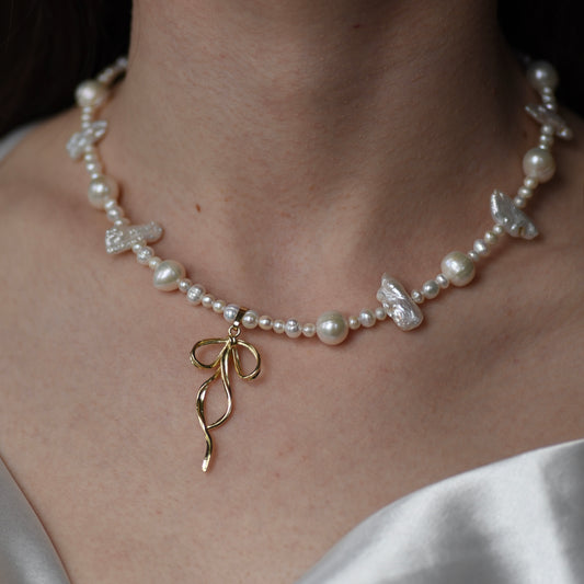 Gold Bow Necklace